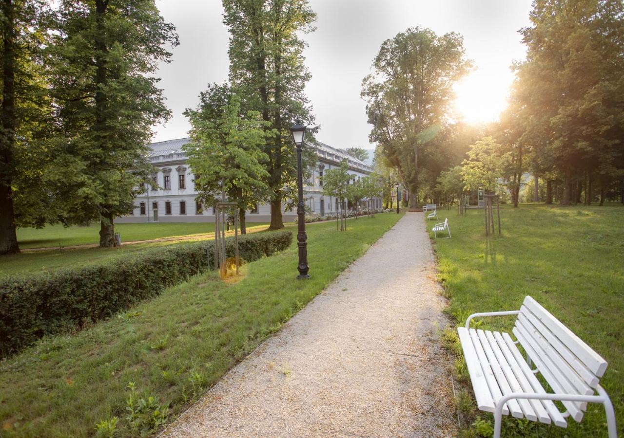 Hotel Gino Park Palace Považská Bystrica 외부 사진