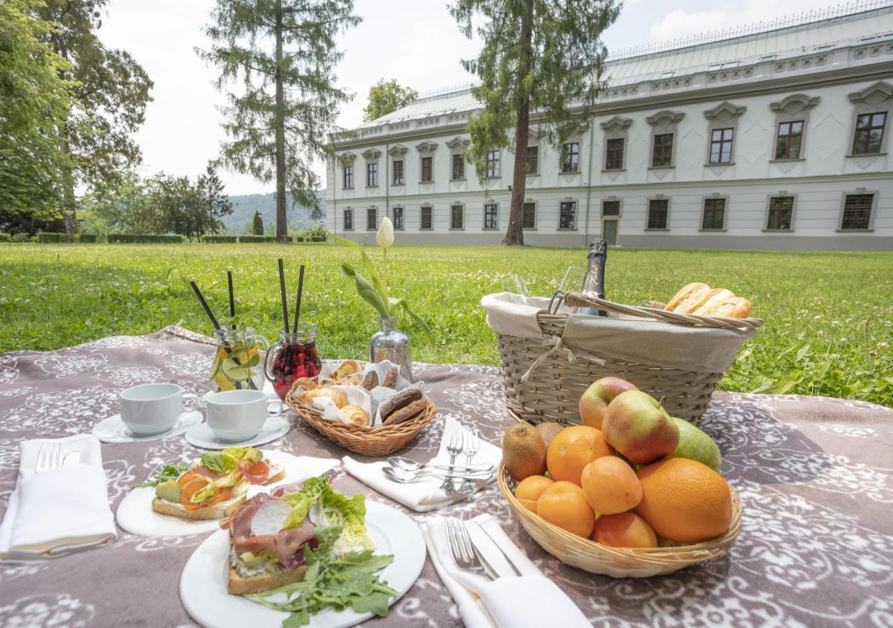Hotel Gino Park Palace Považská Bystrica 외부 사진