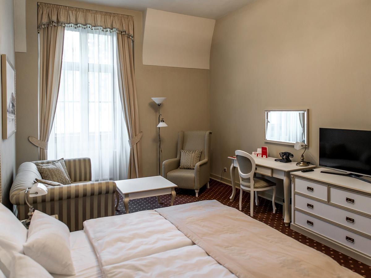 Hotel Gino Park Palace Považská Bystrica 외부 사진