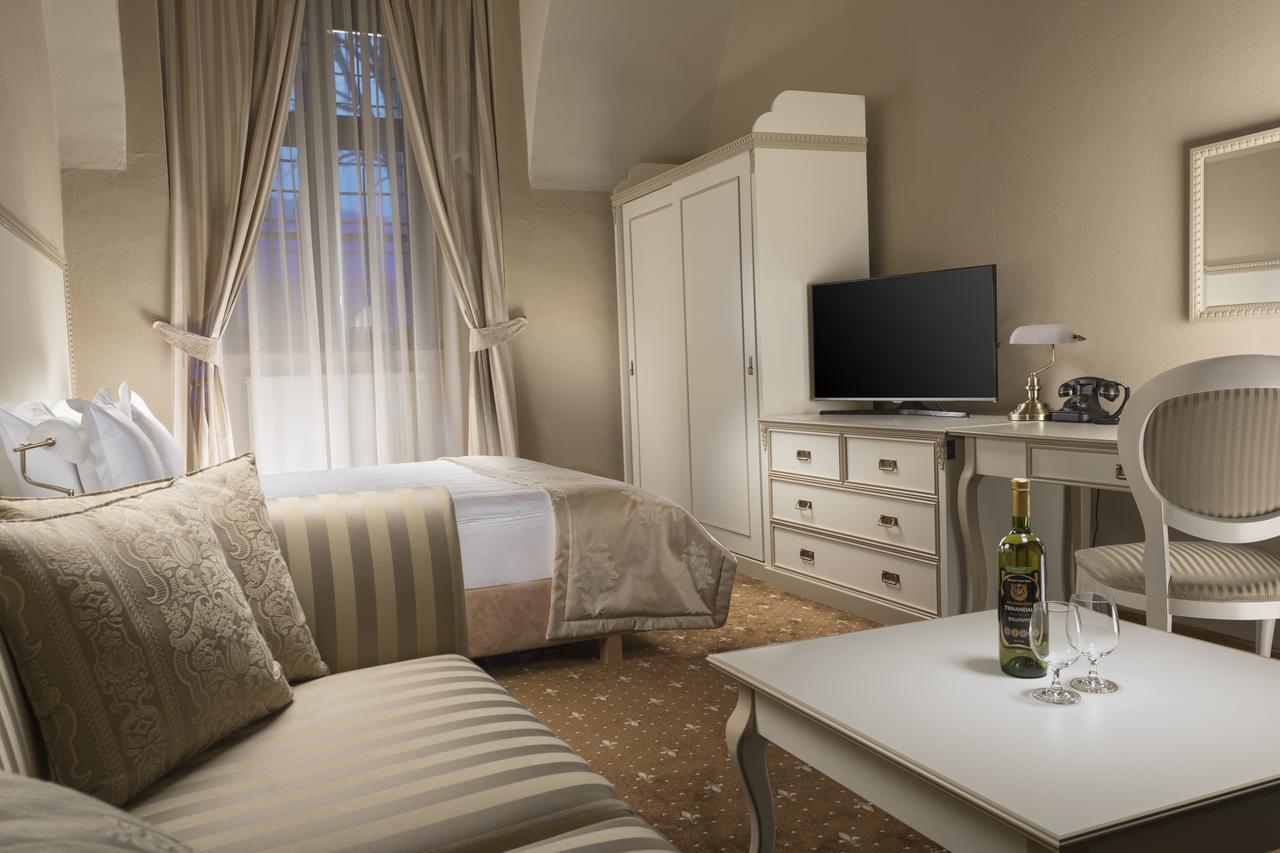Hotel Gino Park Palace Považská Bystrica 외부 사진